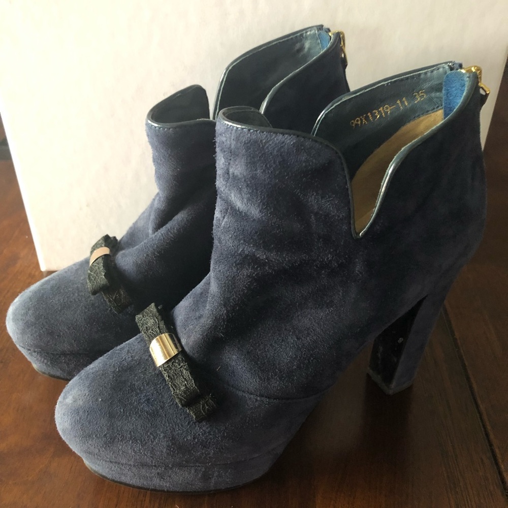 Color Card Booties
